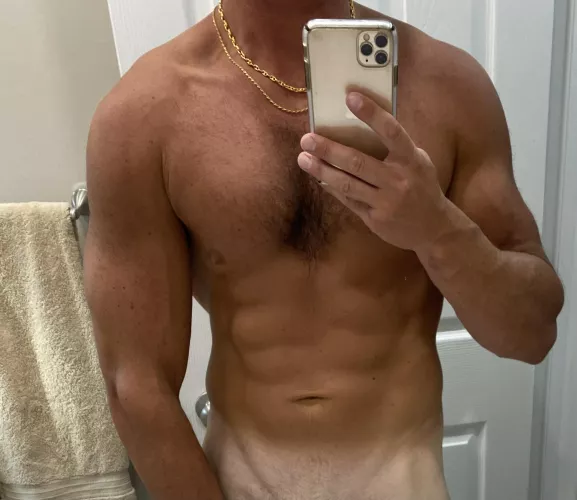 This Alpha is ready with a V😈