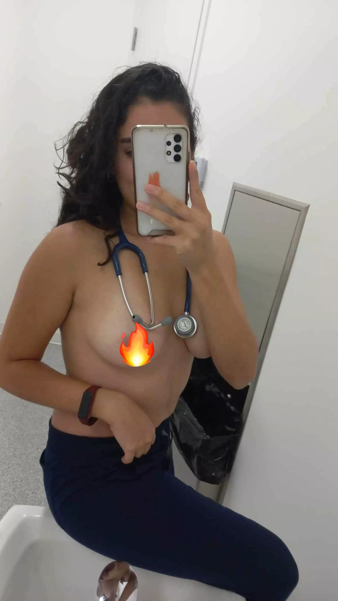 Work break, alone this time 😏