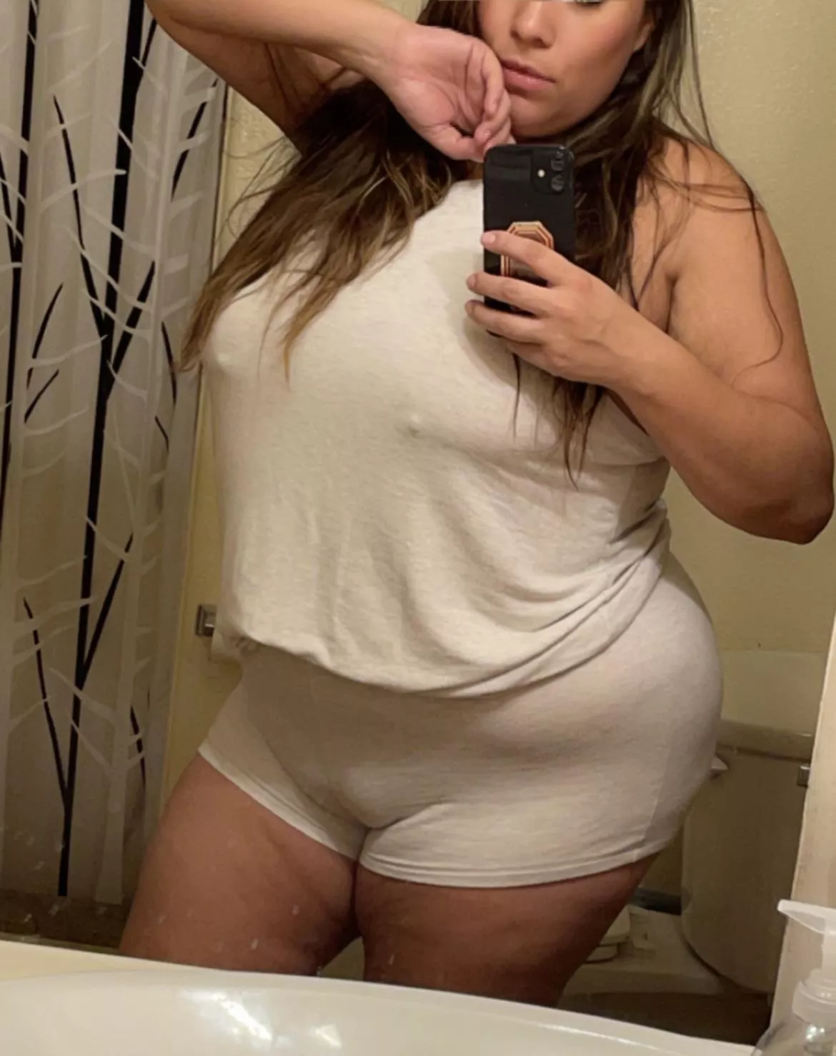 36f who’s taking me to bed?