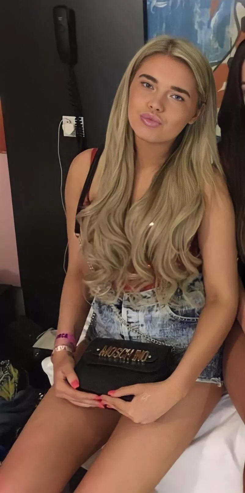 Abigail would do anything for a few quid