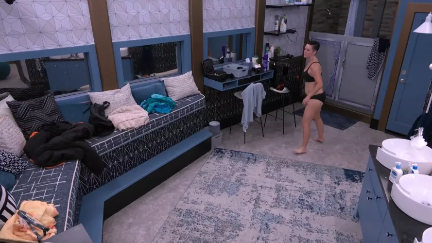 Bowie Jane Day 36 BB25 More in Comments