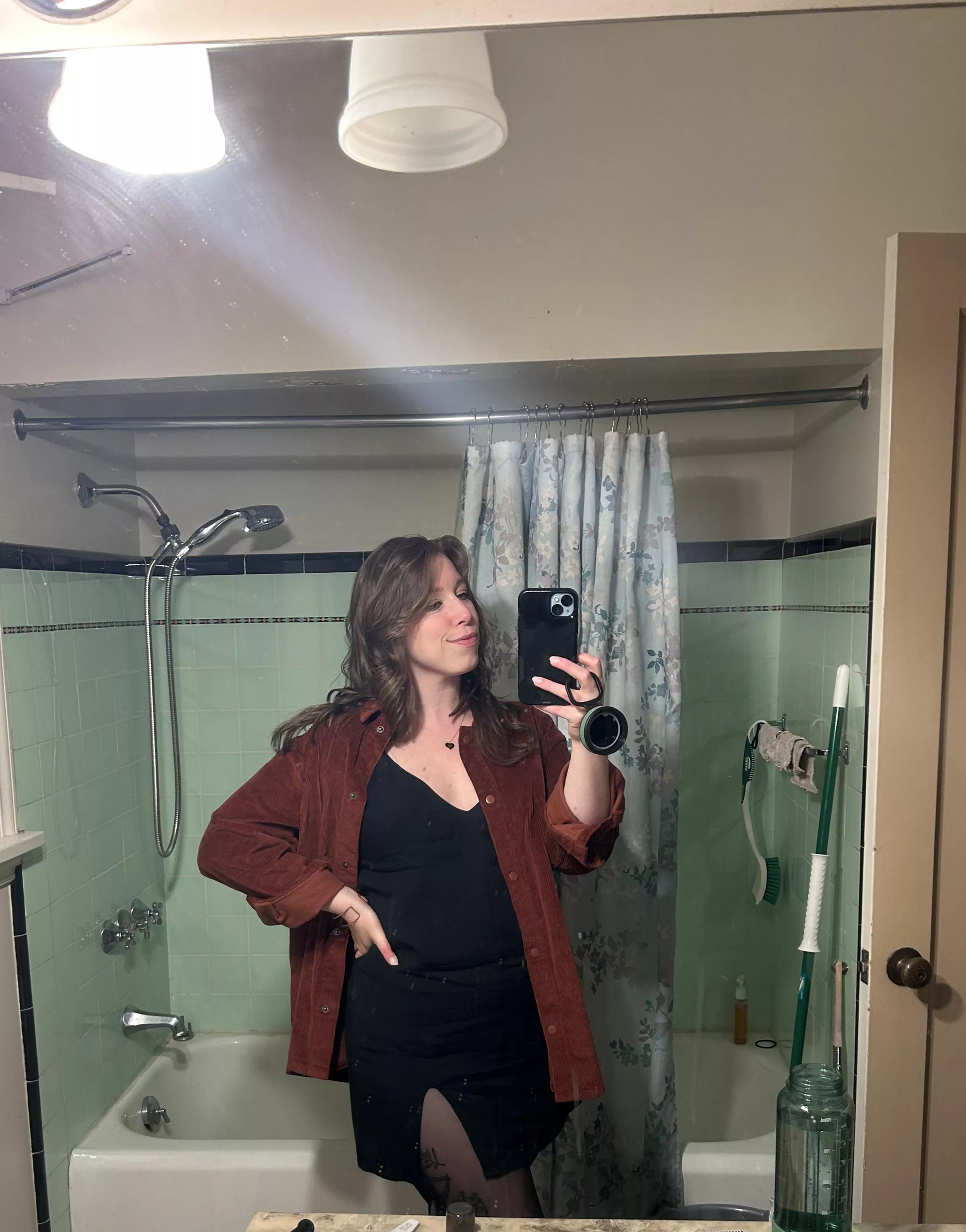 [f] Man shirt, short skirt….