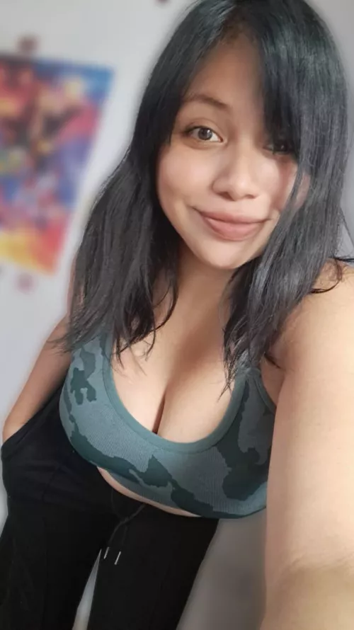 (F) ok, now i am ready to work out