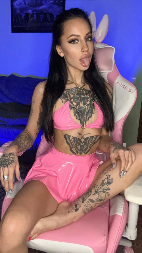 Feeling sexy in my new Outfit!