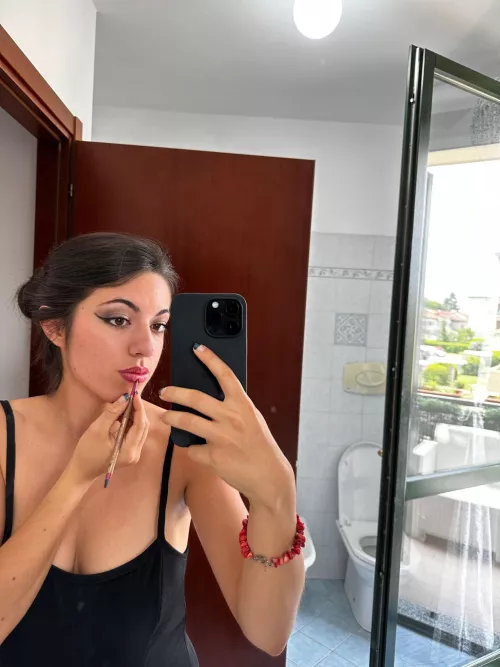 Getting ready for my date with you F19 OC