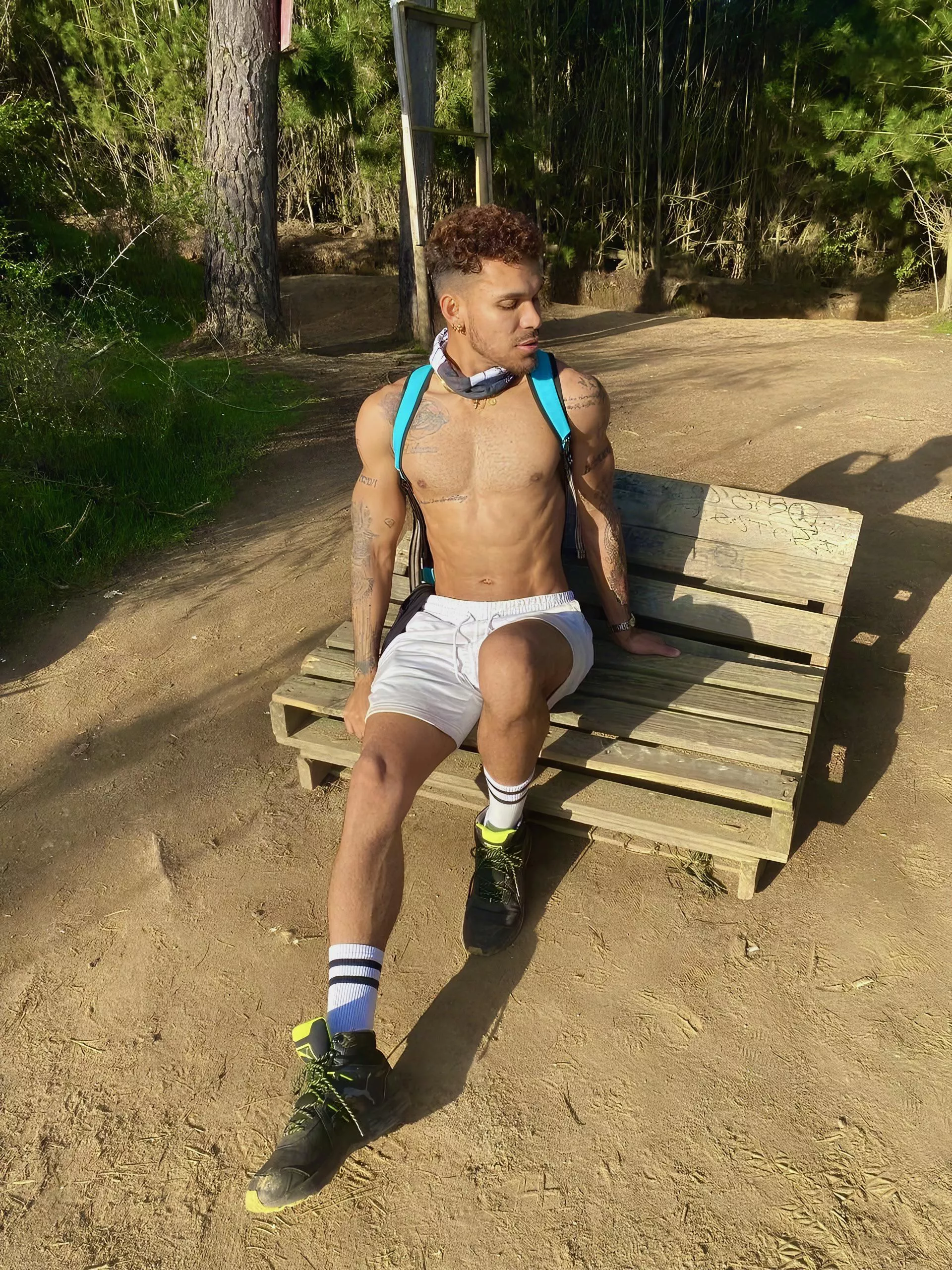 good morning I'm looking for a morbid boyfriend