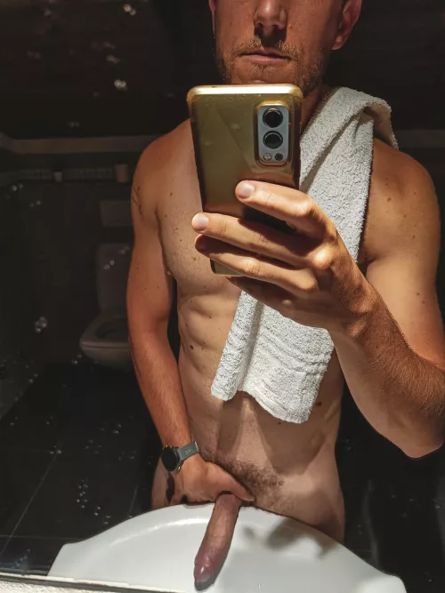 I wonder why people keep staring at me in the gym, any guesses? [M]