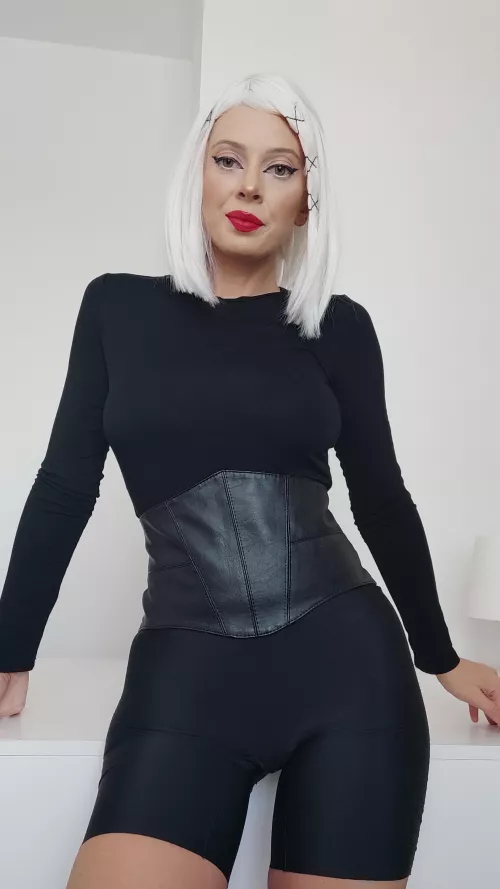 Leather corset, love it