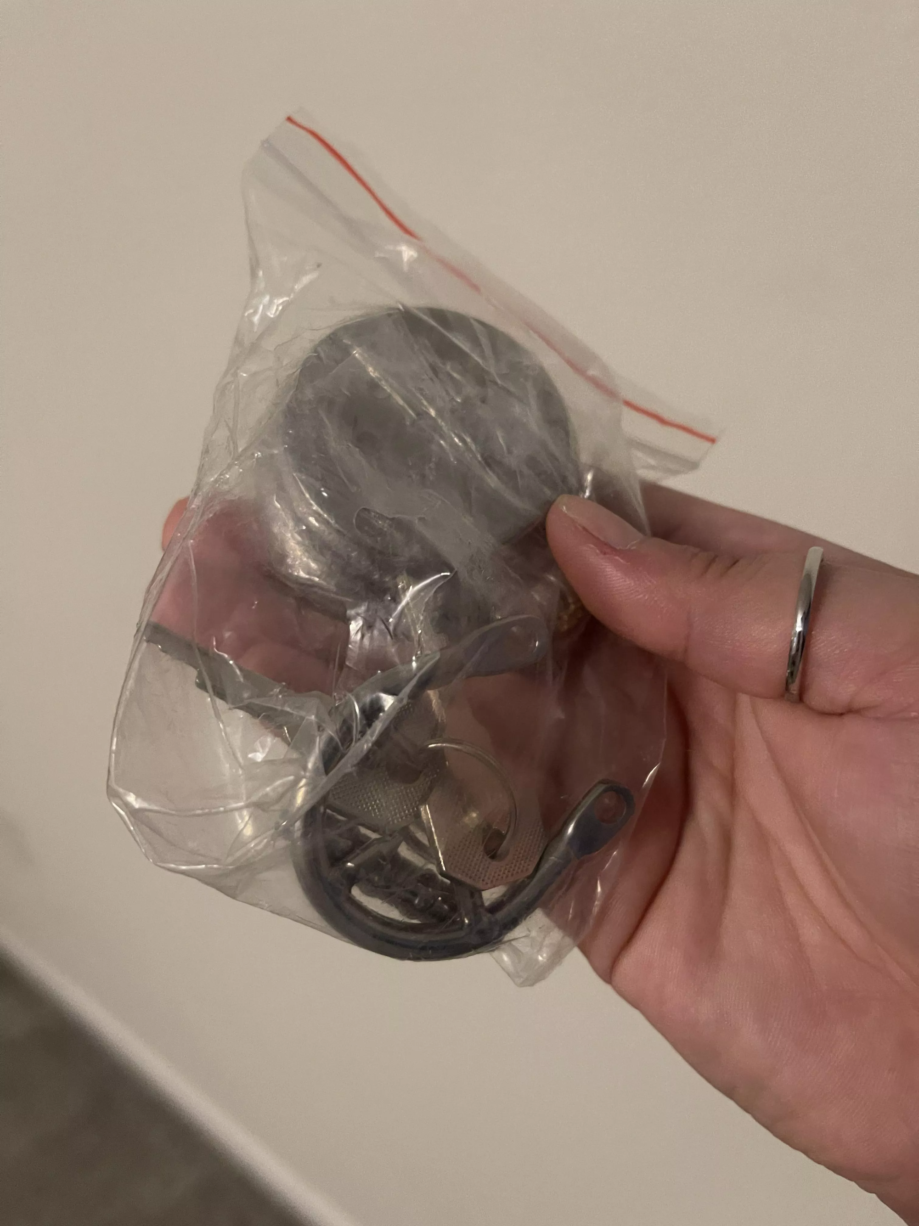 Look what came in 👀 he doesn’t know it yet, but he will be locked up tonight, flat 🤫