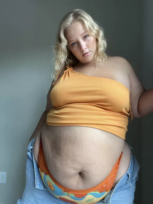 Love the way my belly hangs out