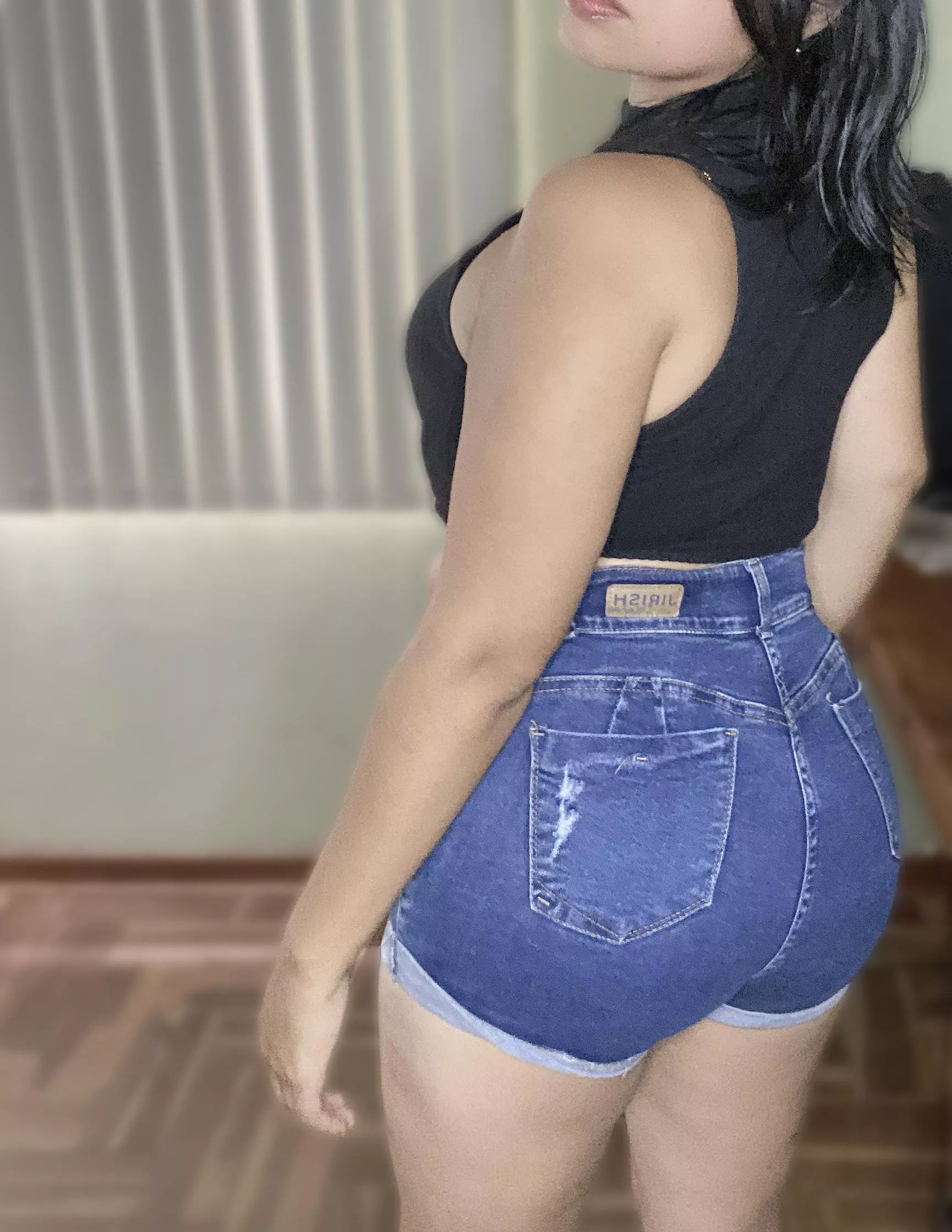 Mmm maybe these shorts are too tight