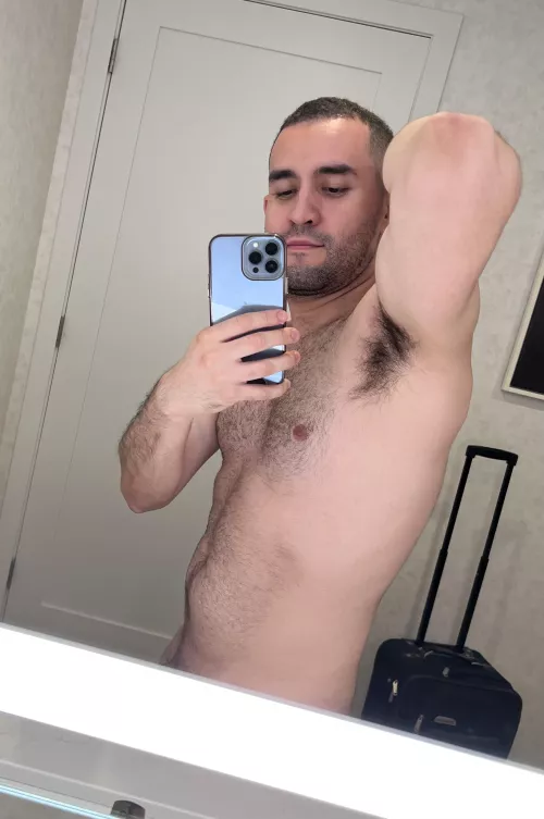 Obligatory hotel room pit pic