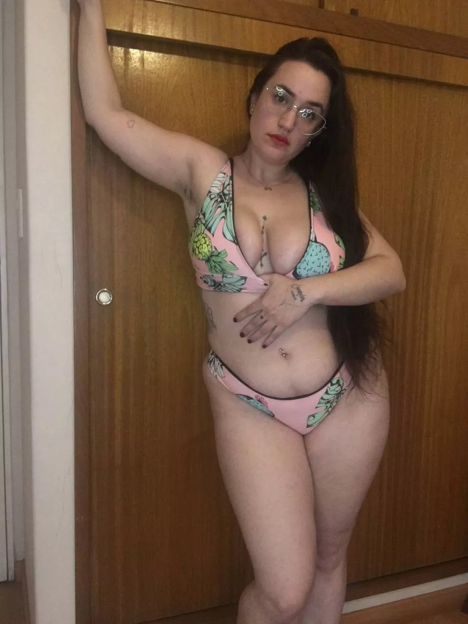 Put me in 4 and pull my hair so that I enter deeper