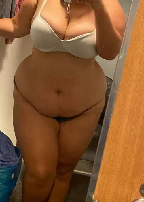 Up for a quickie in the bathroom at work? 😜