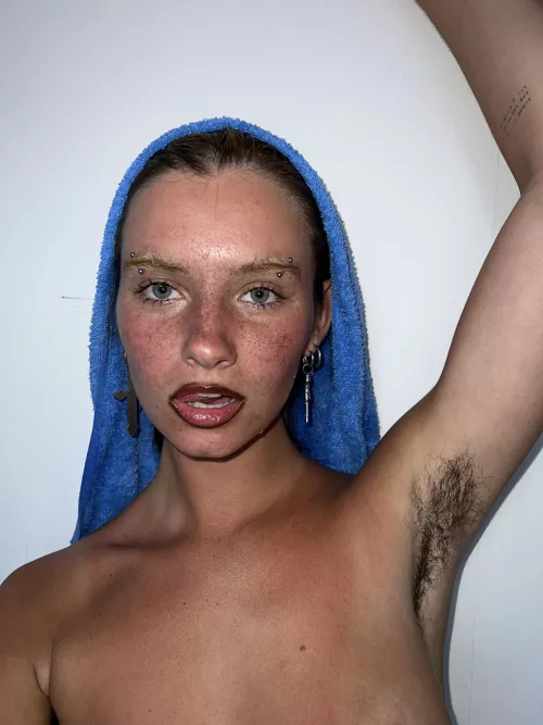 Who wants to lick my hairy armpits?)and everything else…😚