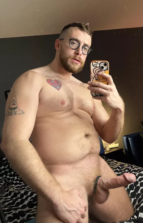 Would you bottom for this 6’0 top with an 8 inch dick and a dad bod ? 😈
