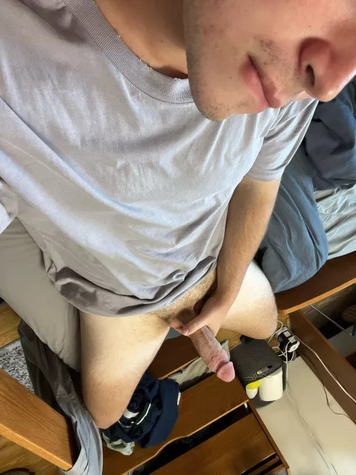 19 hung college guy for verbal older dads, Jake22048