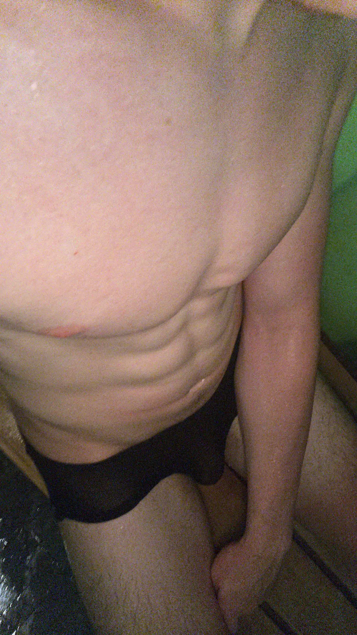 19 only looking for fit dudes. Mostly looking for chats, not really into trading.