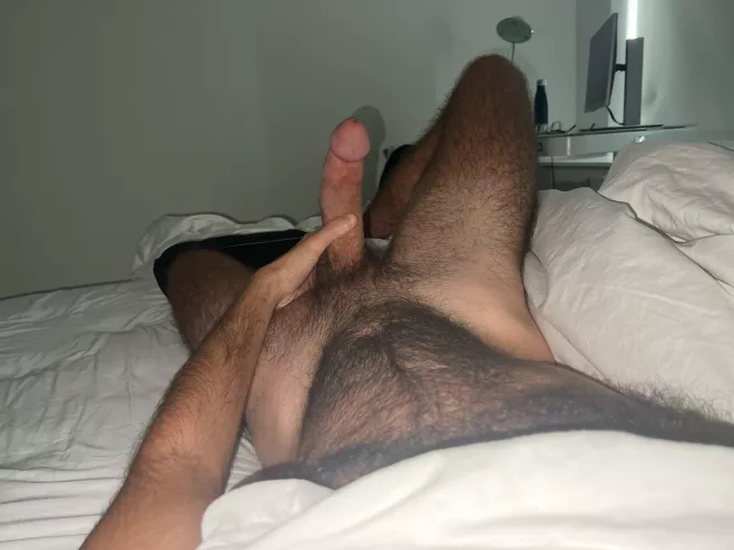 22 horny hmu bros @maxriger