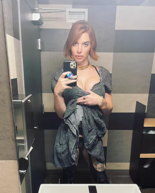 Be honest, do you want to be my boyfriend?