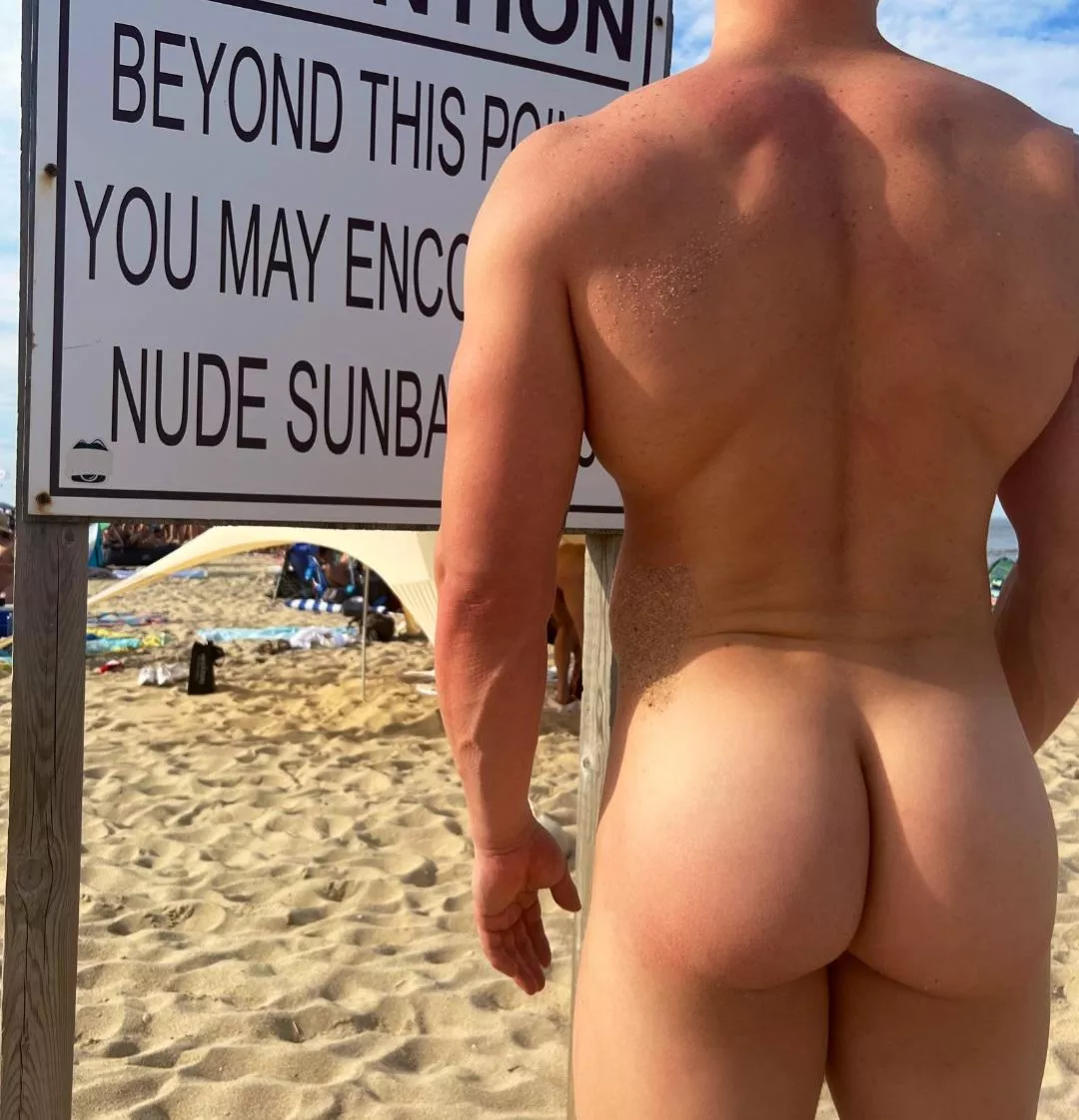 Beyond this point you may encounter 🍑 sunbathing. U cumming ? 😏