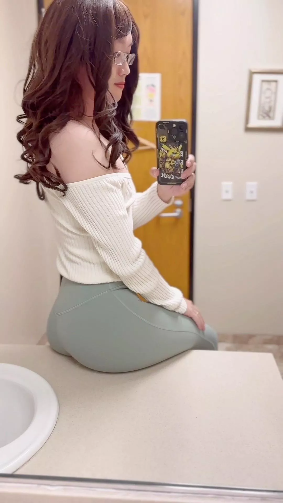 Do u ever sneak outfit to work?