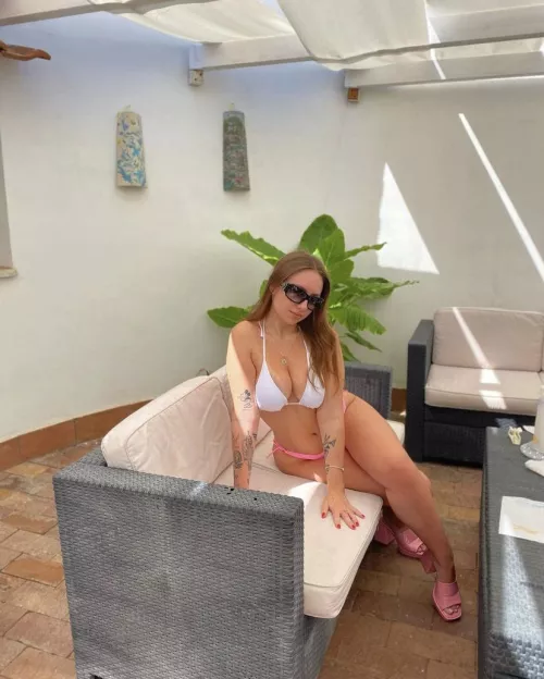 Felt cute, might delete later 👙