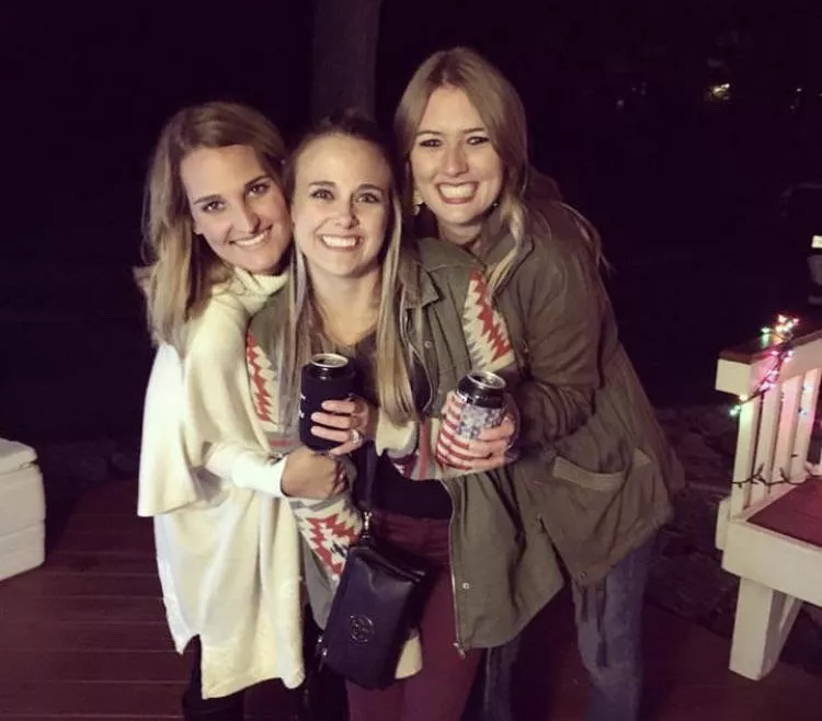 Finger. Blowjob. Makeout