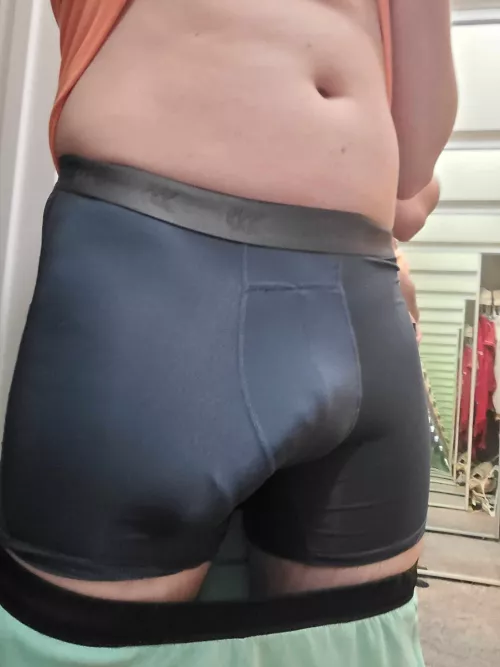 Heading to the gym! Would I be too distracting?