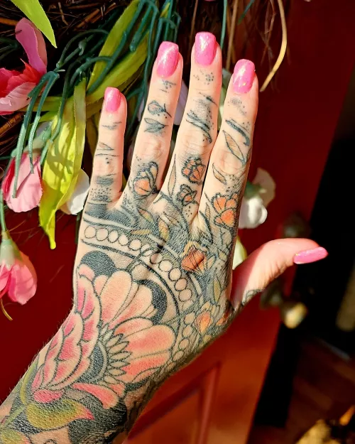 I your fantasy, what is this hand doing to you?