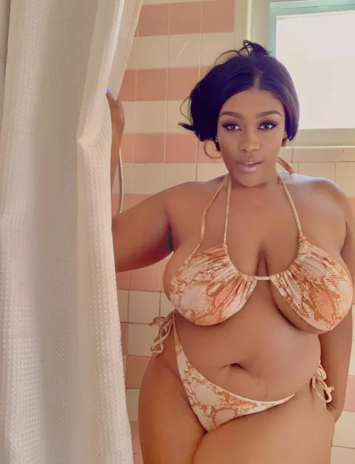 it’s been sooo hottt outside babe, let’s cool off!