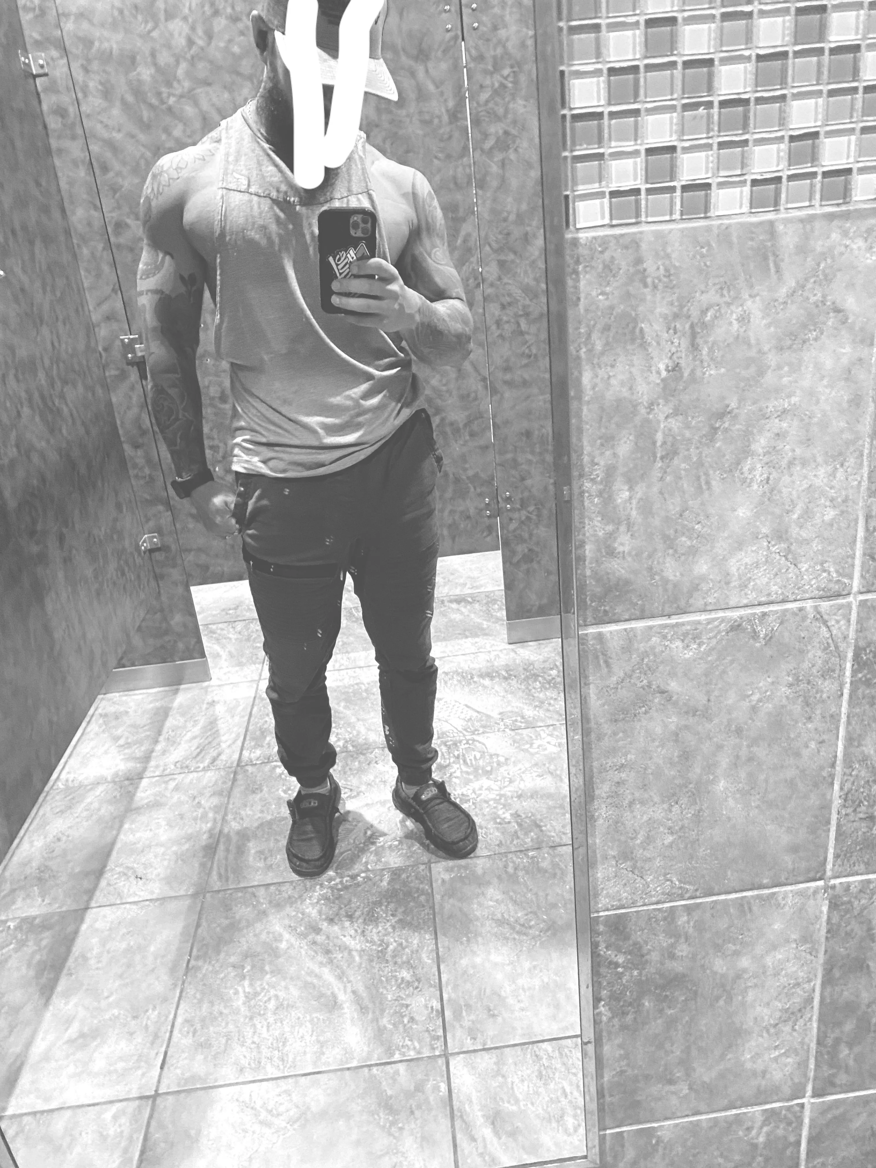 [M] 32 who's lifting this morning