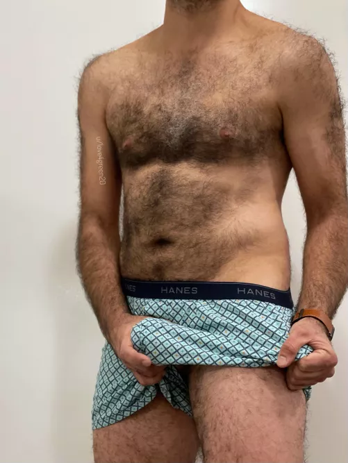 My balls have sagged really well over years of wearing loose boxer shorts, I’m basically freeballing.