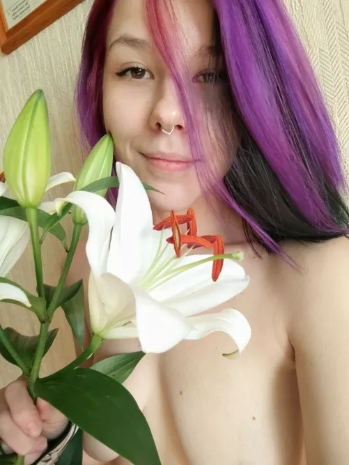 My saggy tits will make your cock hard.