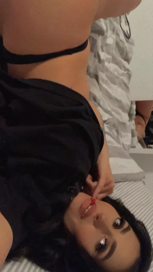 selfie because i'm wet