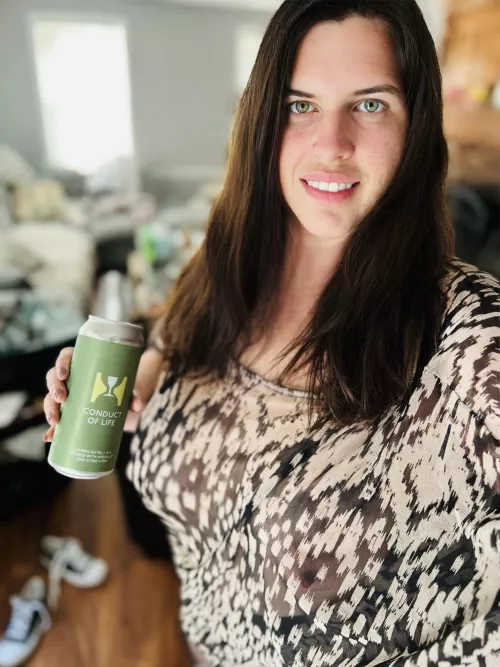 Thirsty Thursday and I have a pale ale from Hills Farmstead.