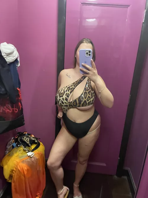 This curve princess needs a king