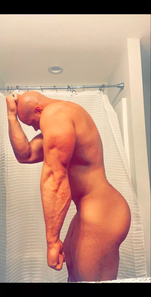 wanna get destroyed so bad with this body?