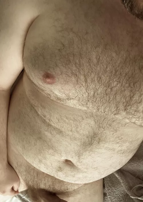 Way too warm for clothes 👀