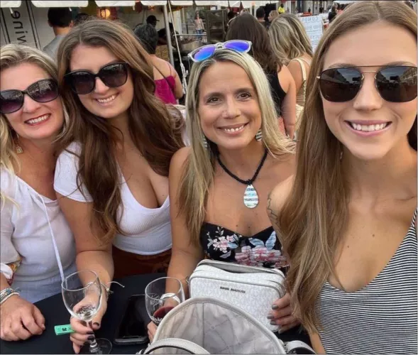 Which one? 1. (Laura) 2. (Grace) 3. (Amanda). 4. (Jordyn)