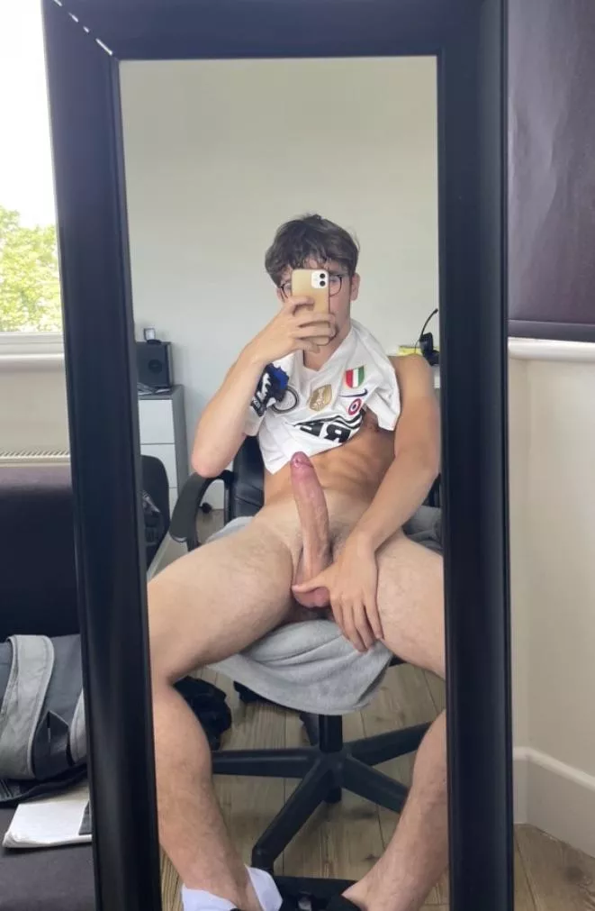 Would you be down to ride my big cock while I play Minecraft?