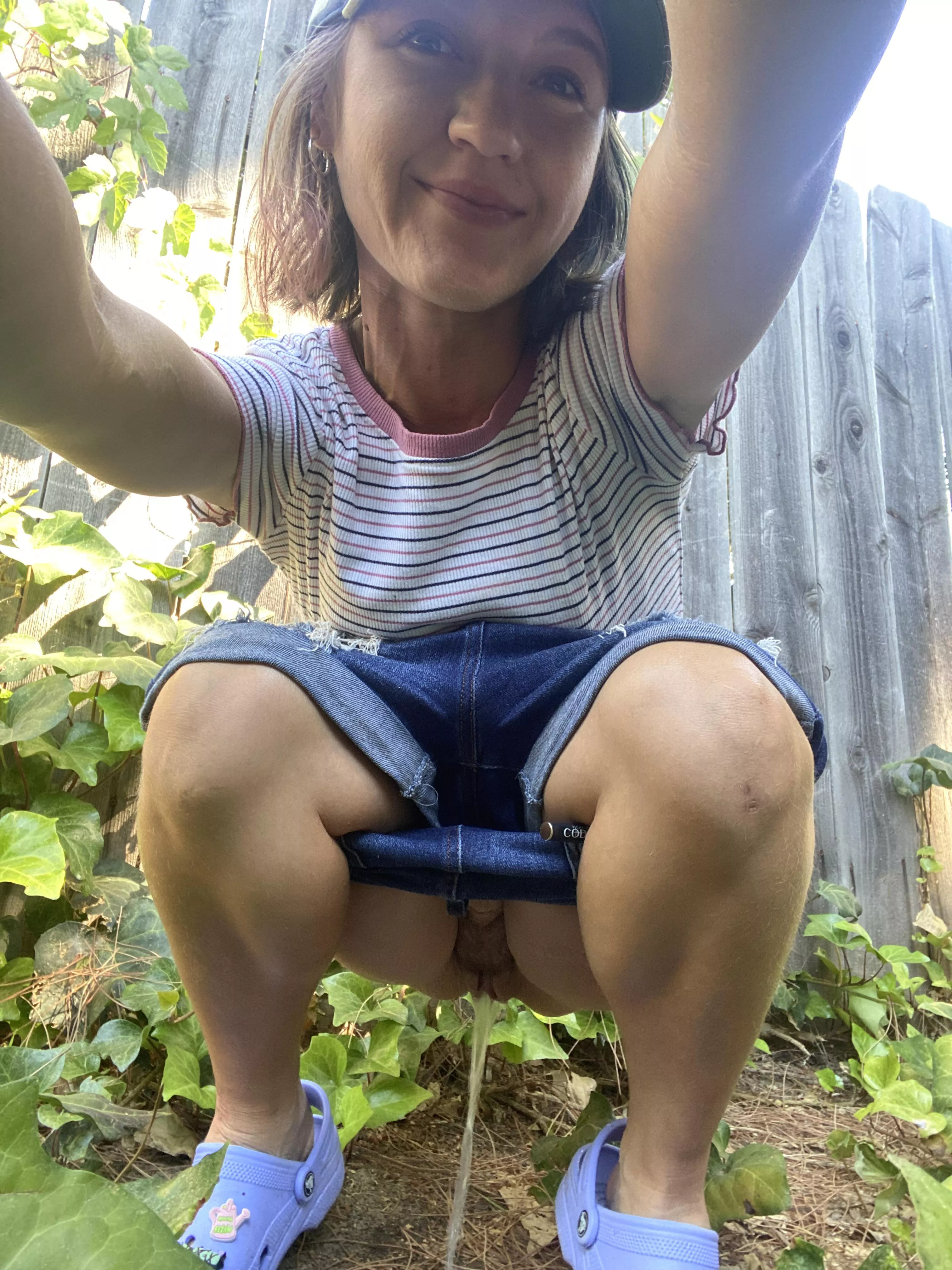 Would you fuck me while I pee