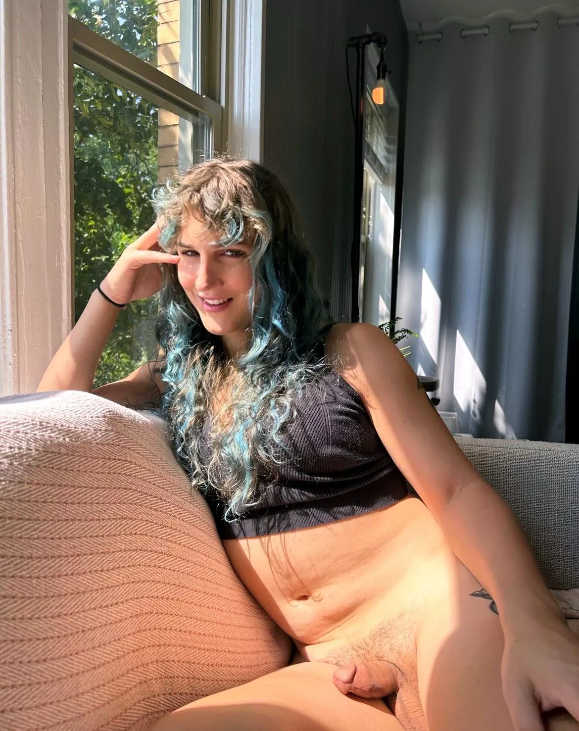 You would: ( a - suck me) (b -fuck me) (c - both 🤭)