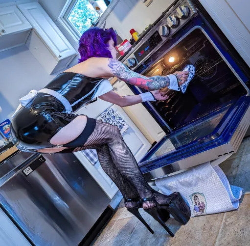 Your brownies will be done soon sir!