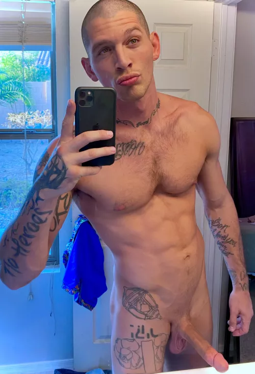 Happy Saturday… what we doing? 😏🫠