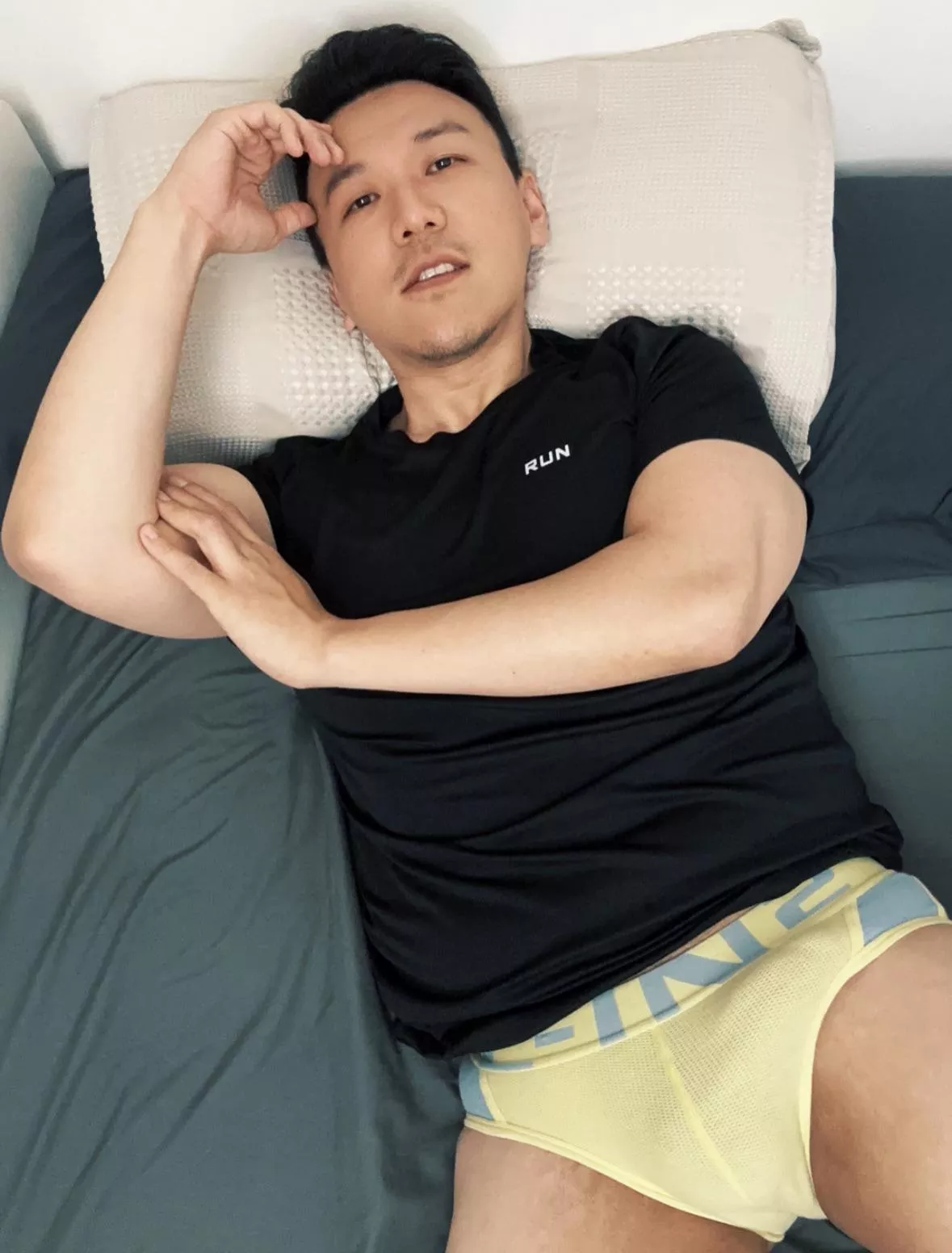 Hey! Wanna cuddle?