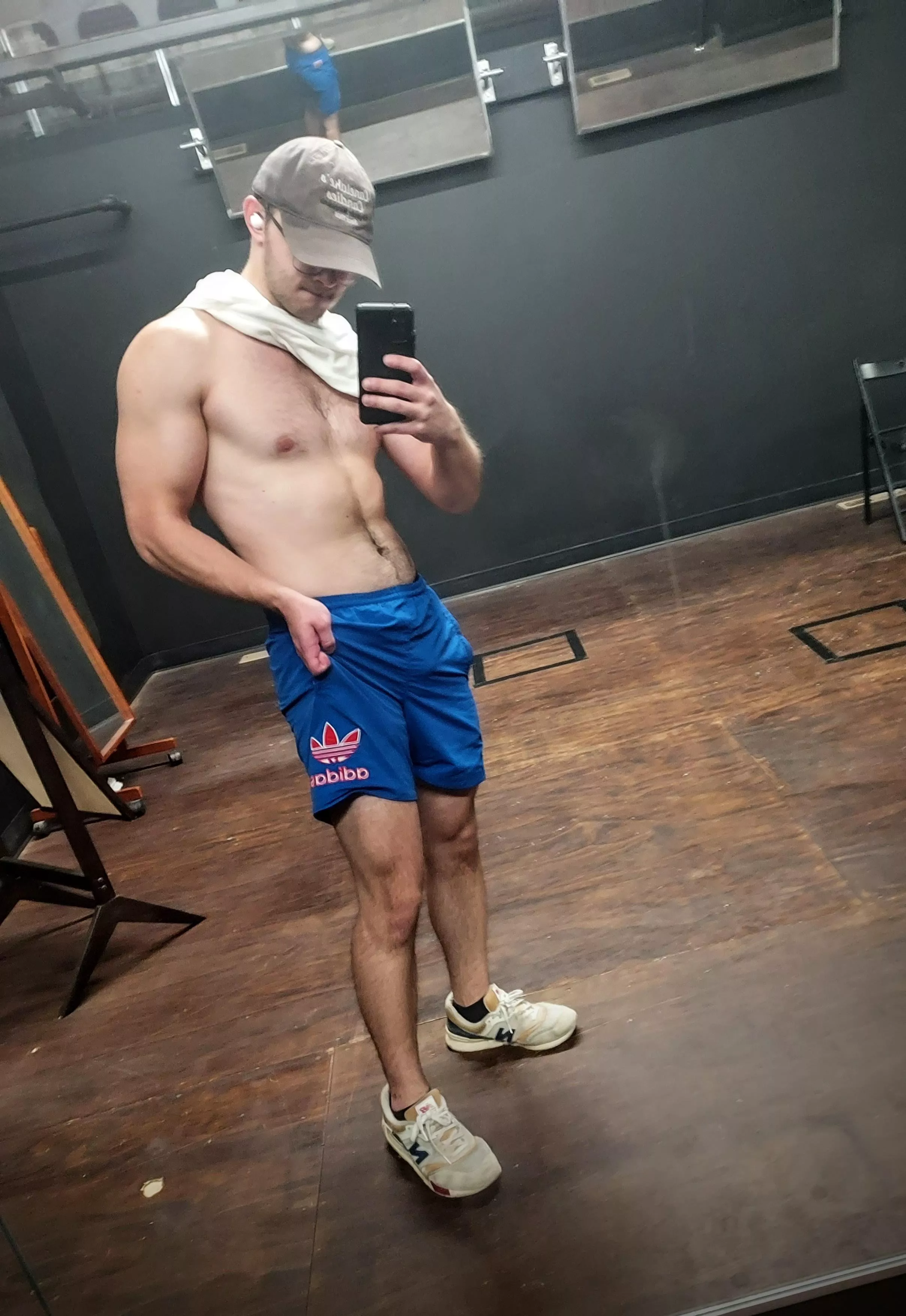 Muscle bros hmu