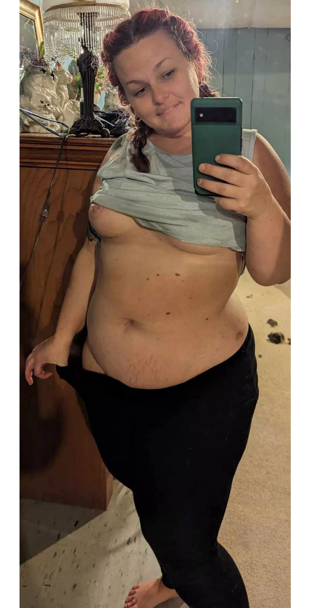peek-a-boob😘🥰