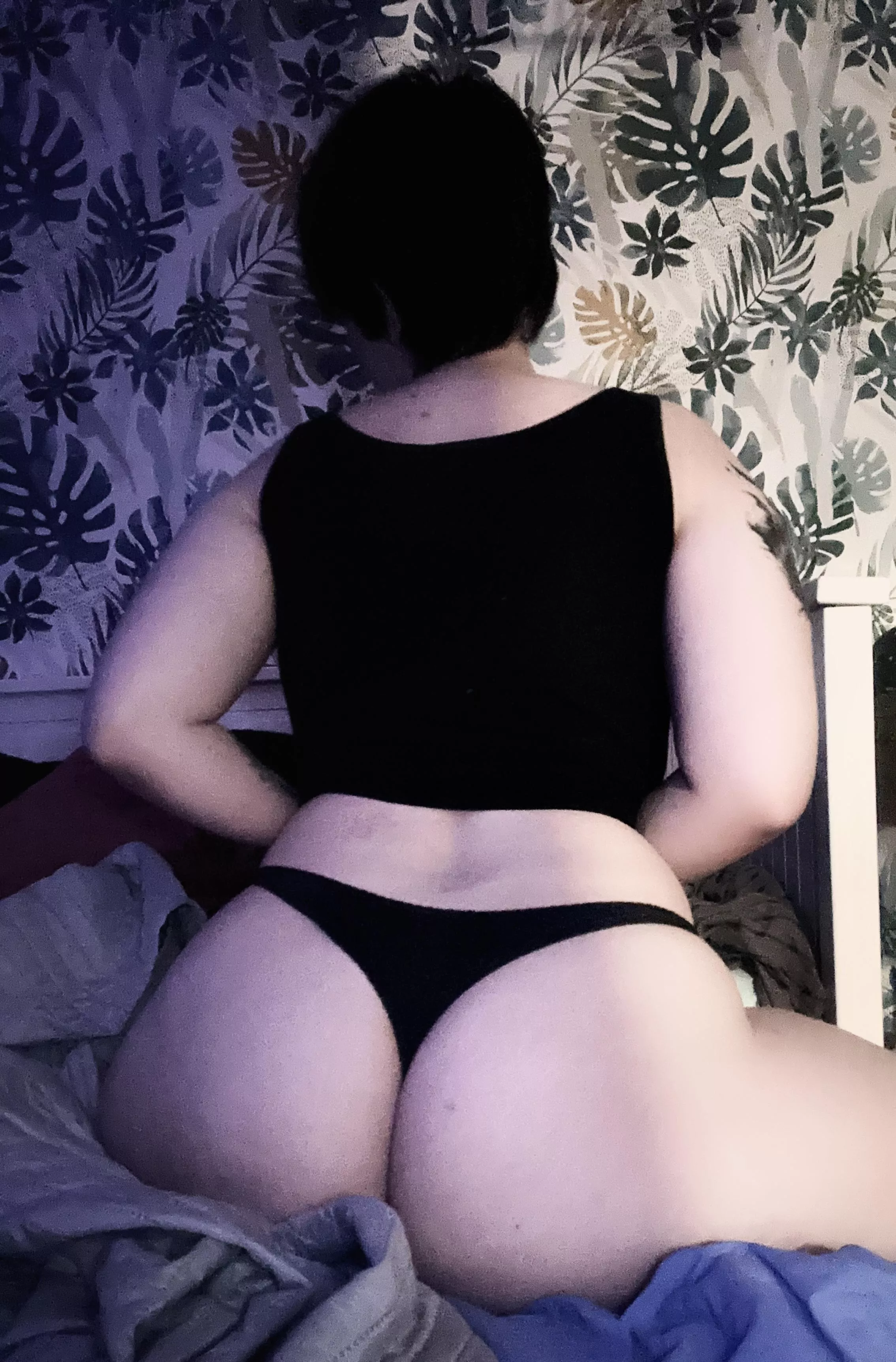Pull this hair and make me moan