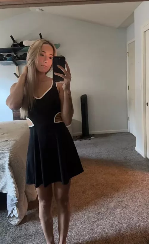 This dress deserved a selfie